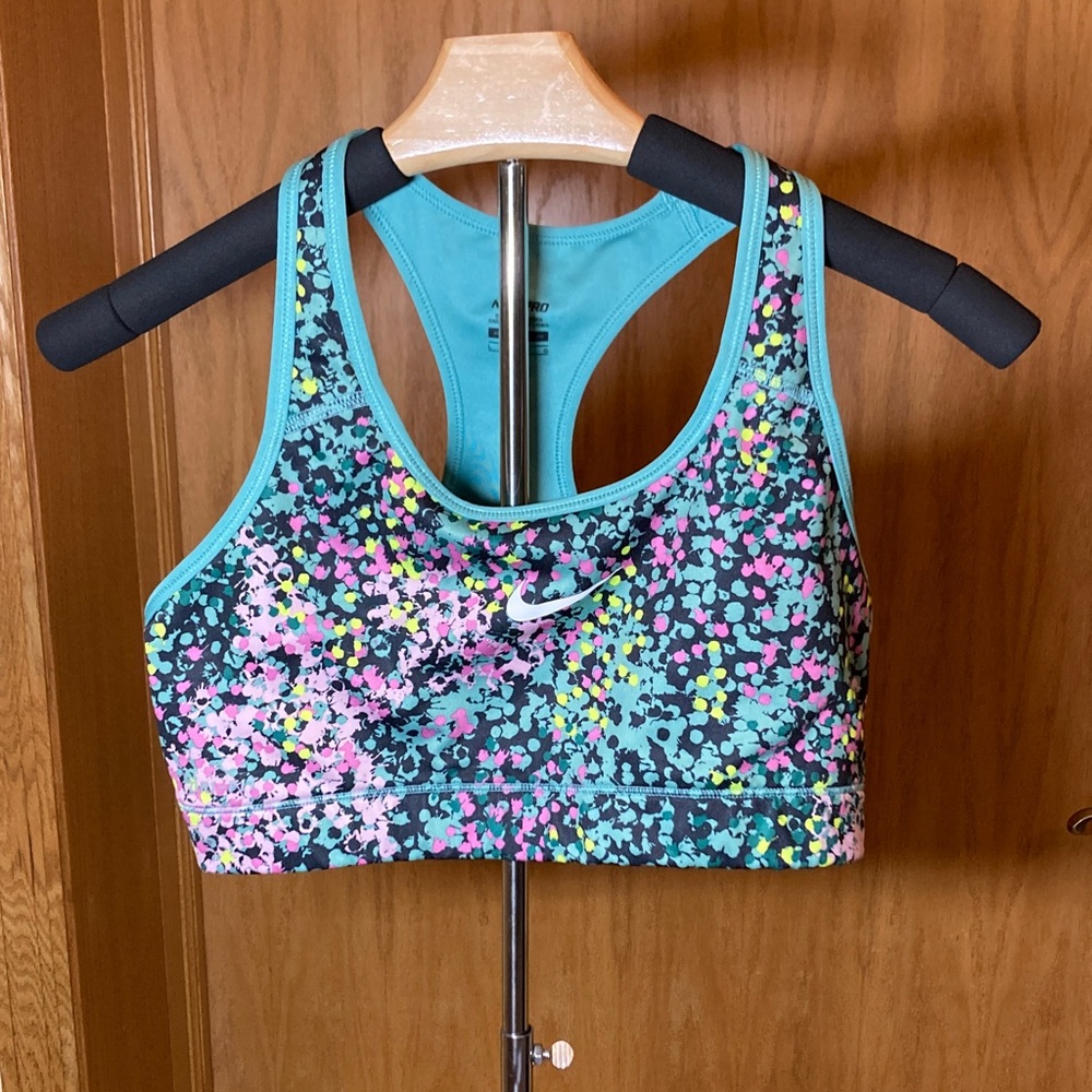 Nike Women's Teal and Multicolor Sports Bra Size Large - great condition